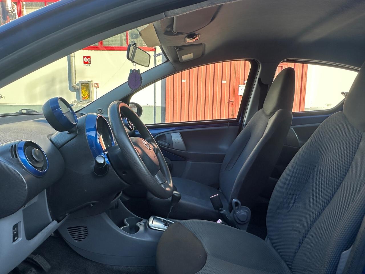 Toyota Aygo 1.0 12V VVT-i 5 porte Sol