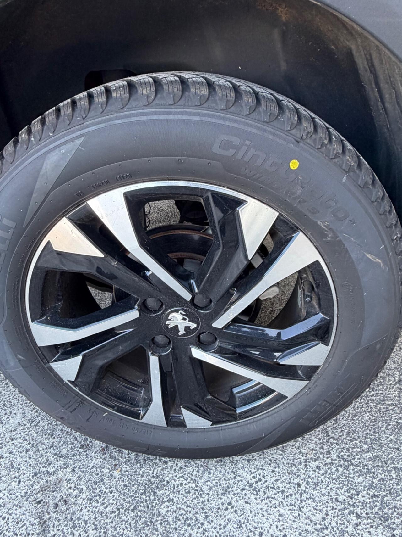 Peugeot 2008 BlueHDi 130 S&S EAT8 Allure