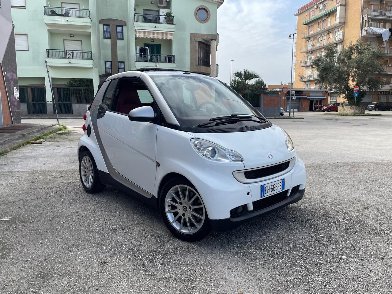 Smart ForTwo Cabrio 1.0 MhD 80mila KM Full 2012