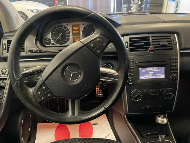 MERCEDES-BENZ B 180 CDI Premium*CAMBIO AUTOMAT/PDC/BLUETOOTH/OK NEO P