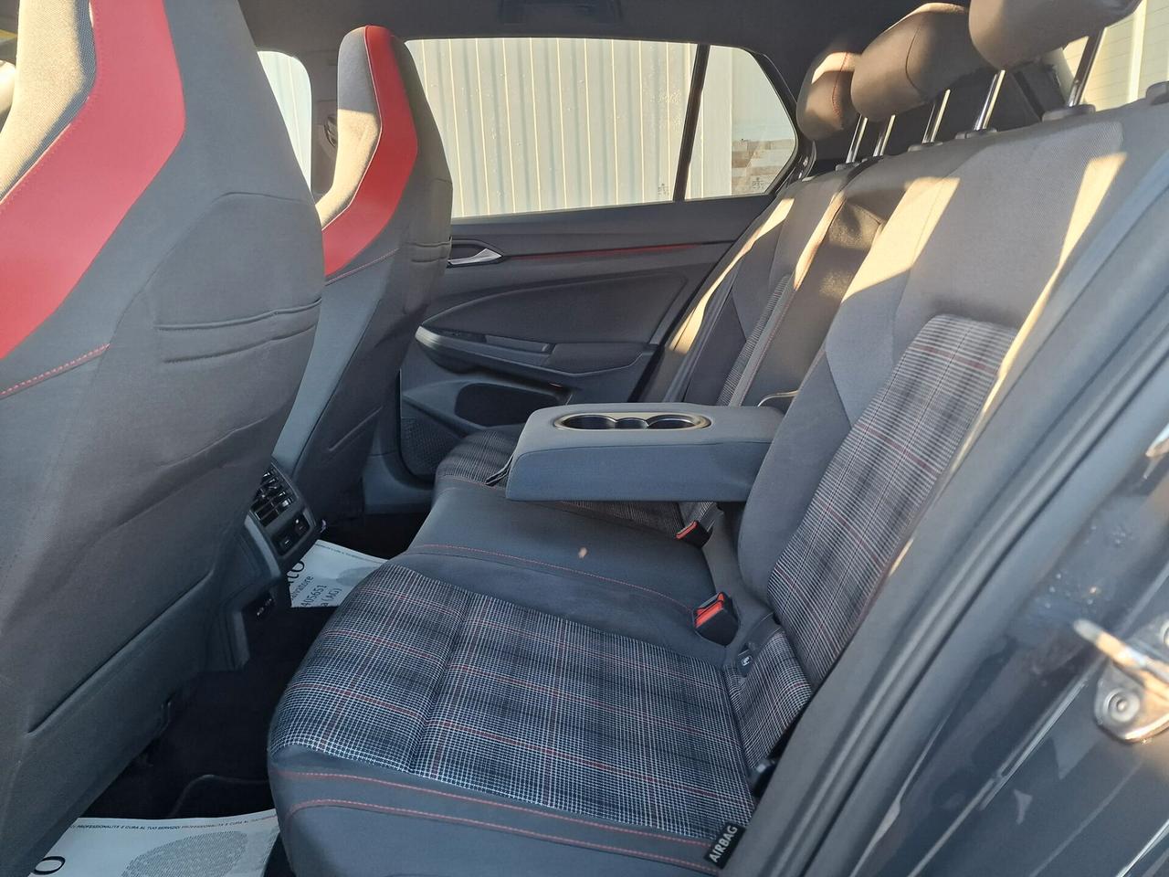 Golf GTI 2.0 TSI 245CV