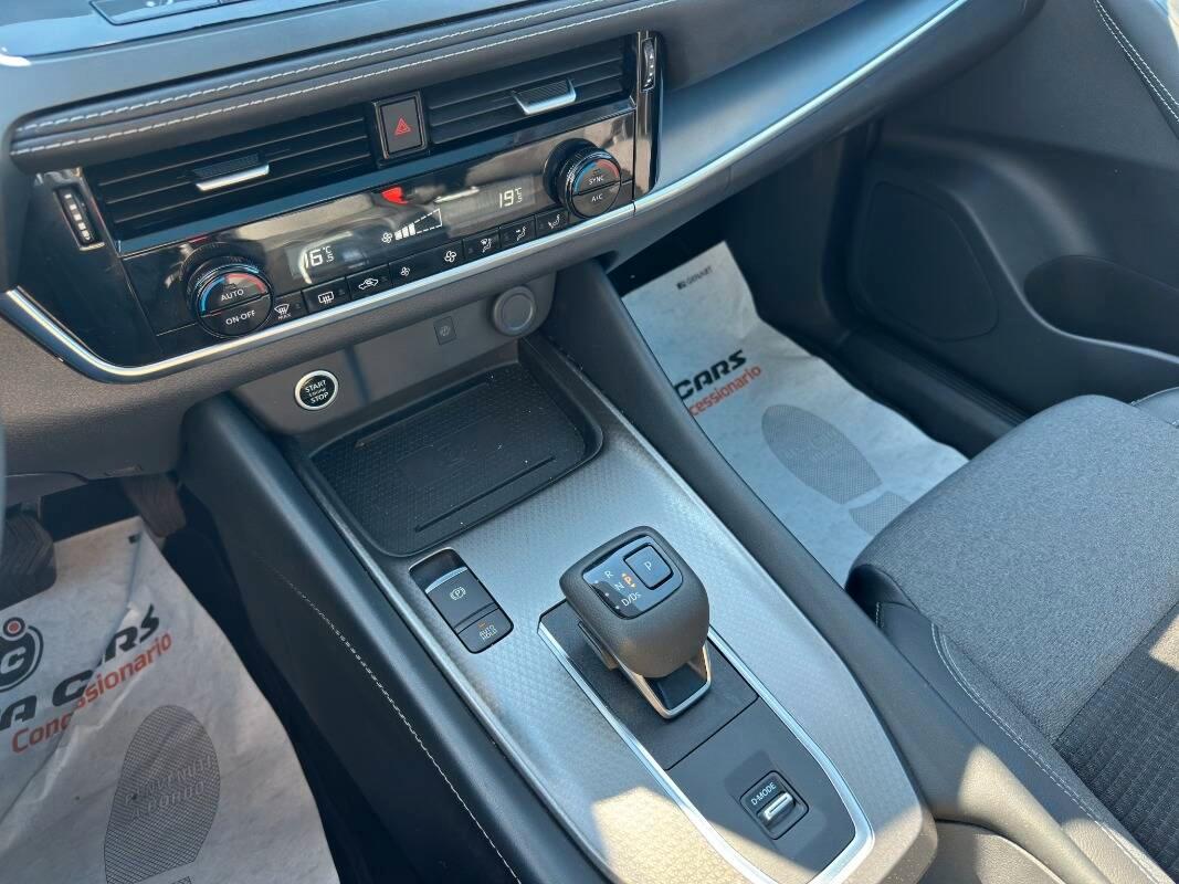 Nissan Qashqai 1.3 mhev N-Connecta 158cv xtronic TETTO PANORAMICO