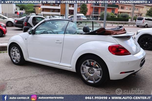 Volkswagen Maggiolino Cabrio 2.0 TDI DSG Karm...