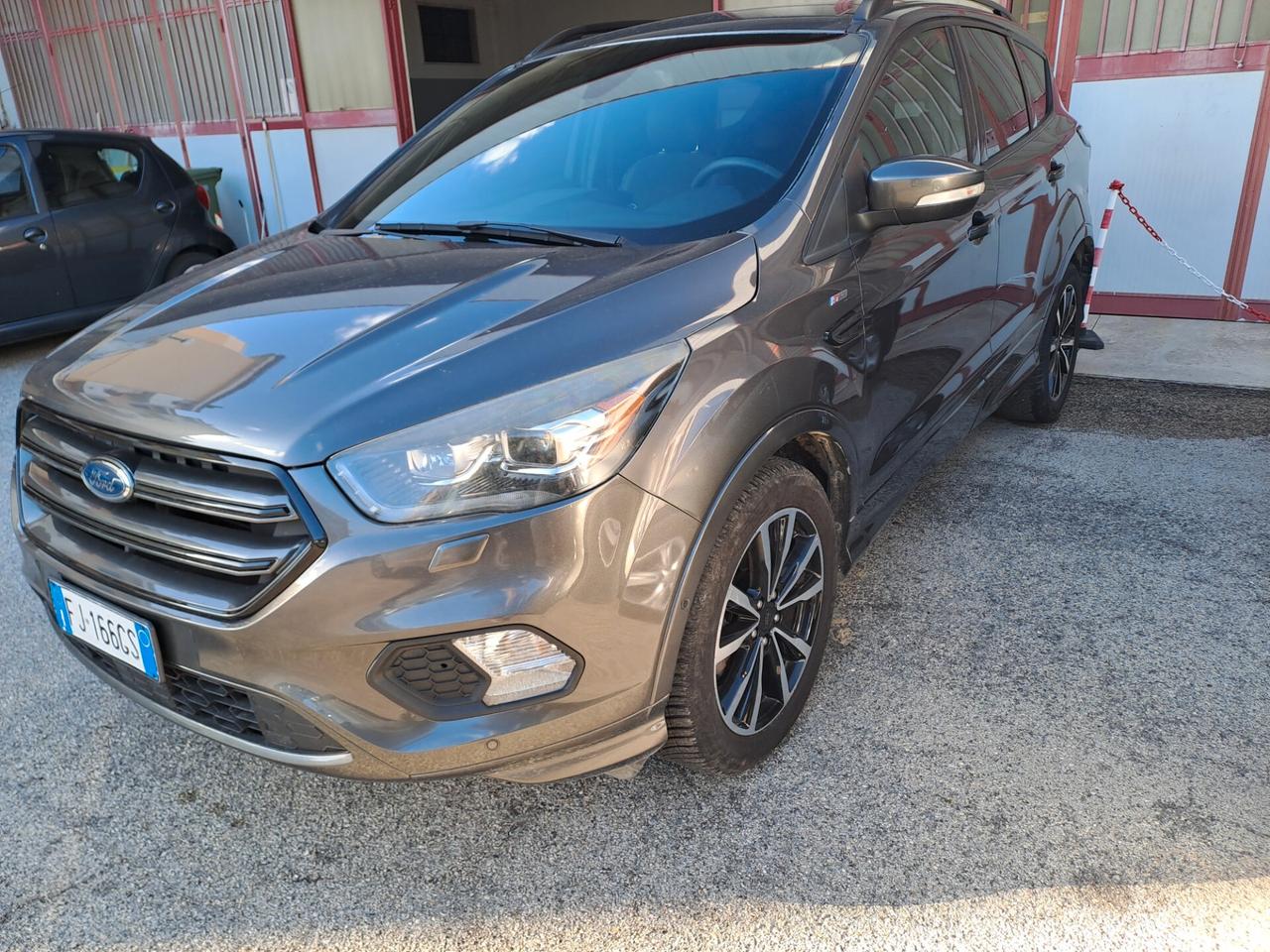Ford Kuga 1.5 TDCI 120 CV S&S 2WD Titanium