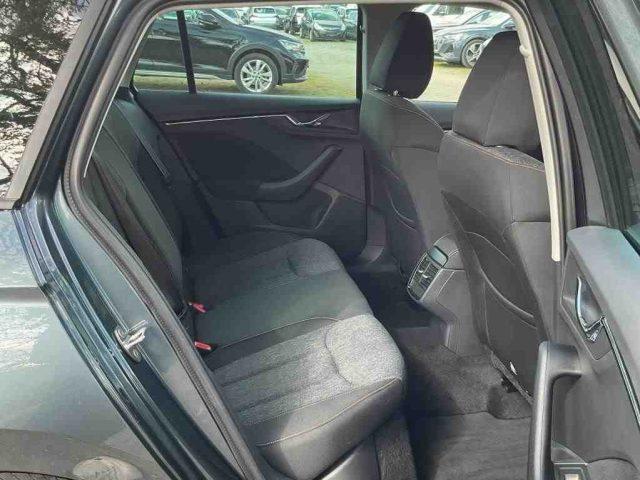 SKODA Kamiq 1.0 G-Tec Clever LED, Winter, Navi, Retrocamera
