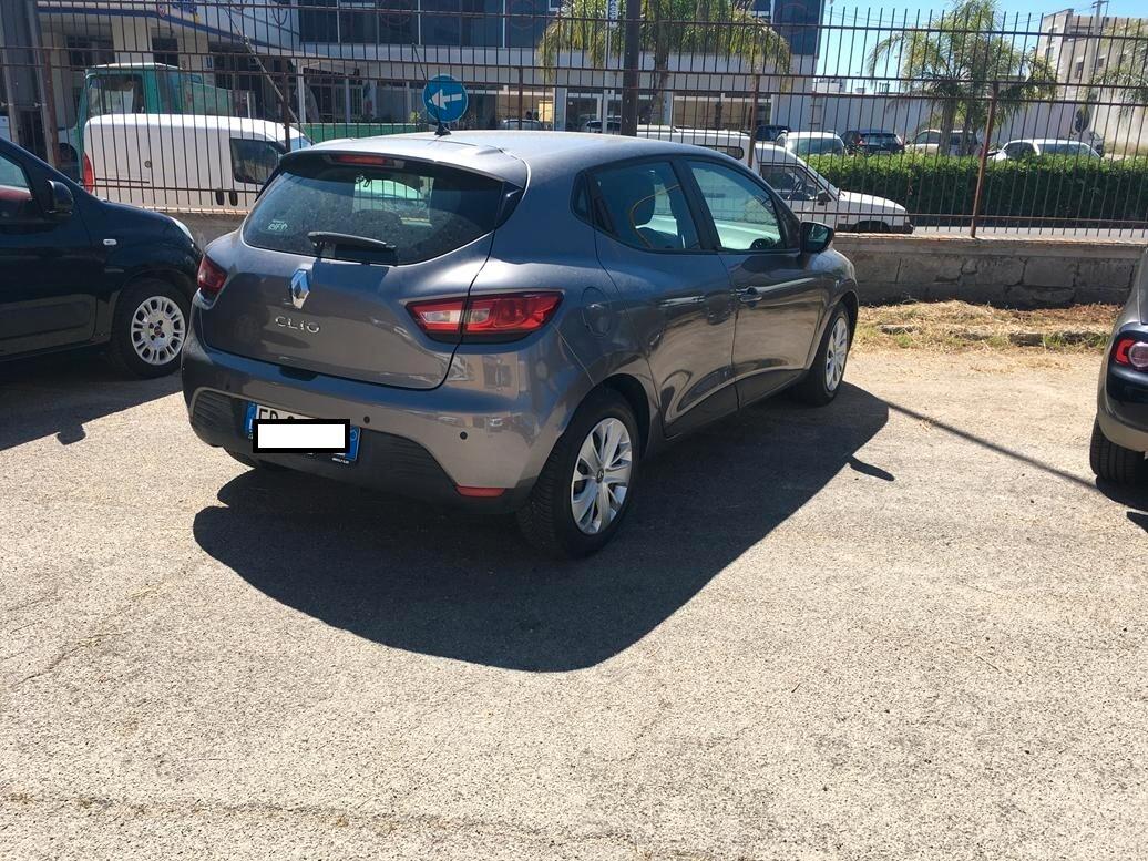 Renault Clio 1.2 75CV 5 porte Life
