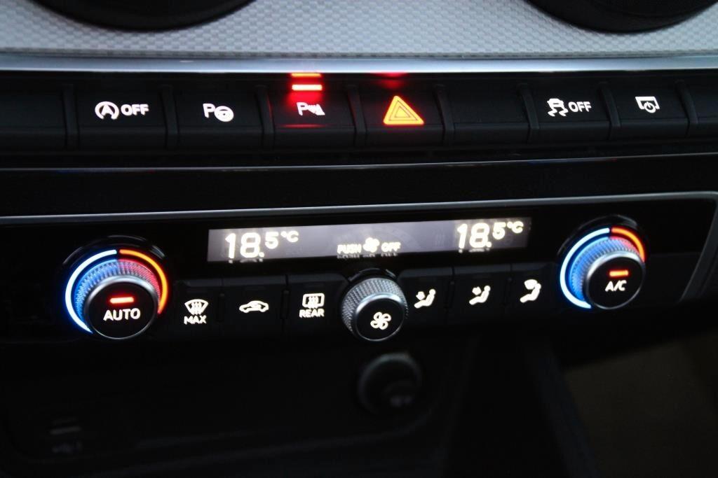 AUDI Q2 2.0 TDI 115 CV s-tronic *FULL LED *Tetto