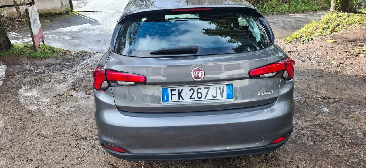 Fiat Tipo 1.6 Mjt SeS 5Porte Lounge