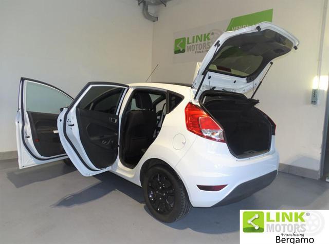 FORD Fiesta 1.2 82CV 5 porte Black & White Edition