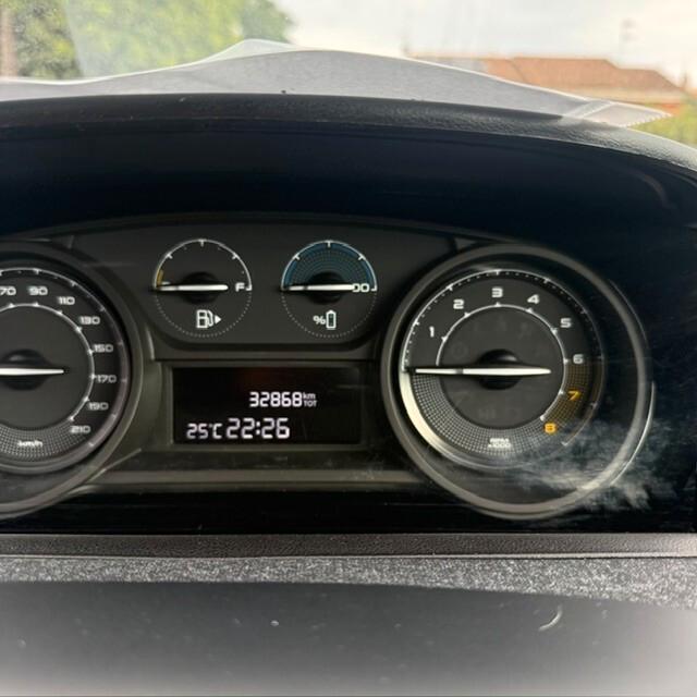 Lancia Ypsilon 1.0 FireFly 5 porte S&S Hybrid Alberta Ferretti