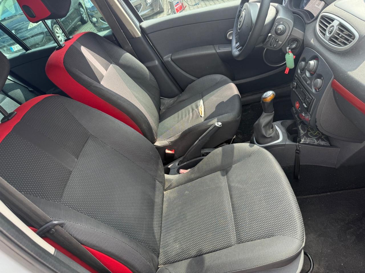 Renault Clio 1.2 16V 5 porte Rip Curl