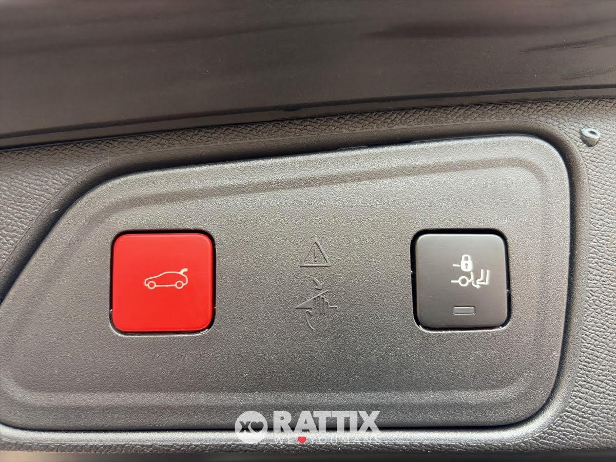 Peugeot 3008 1.6 Hybrid PHEV 225CV GT Pack e-EAT8
