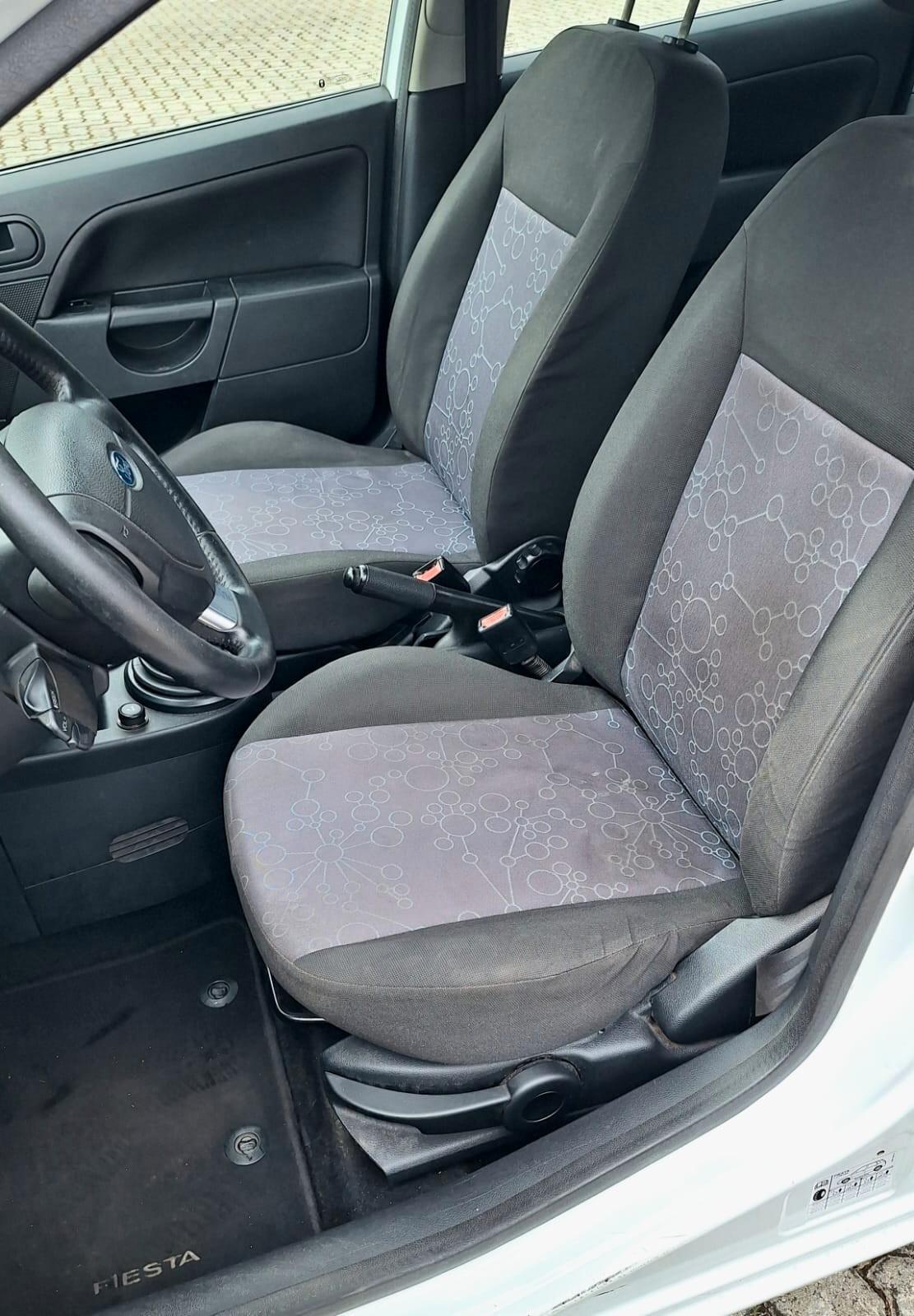 Ford Fiesta 1.2 benzina - 5 Porte - Meccanicamente Perfetta
