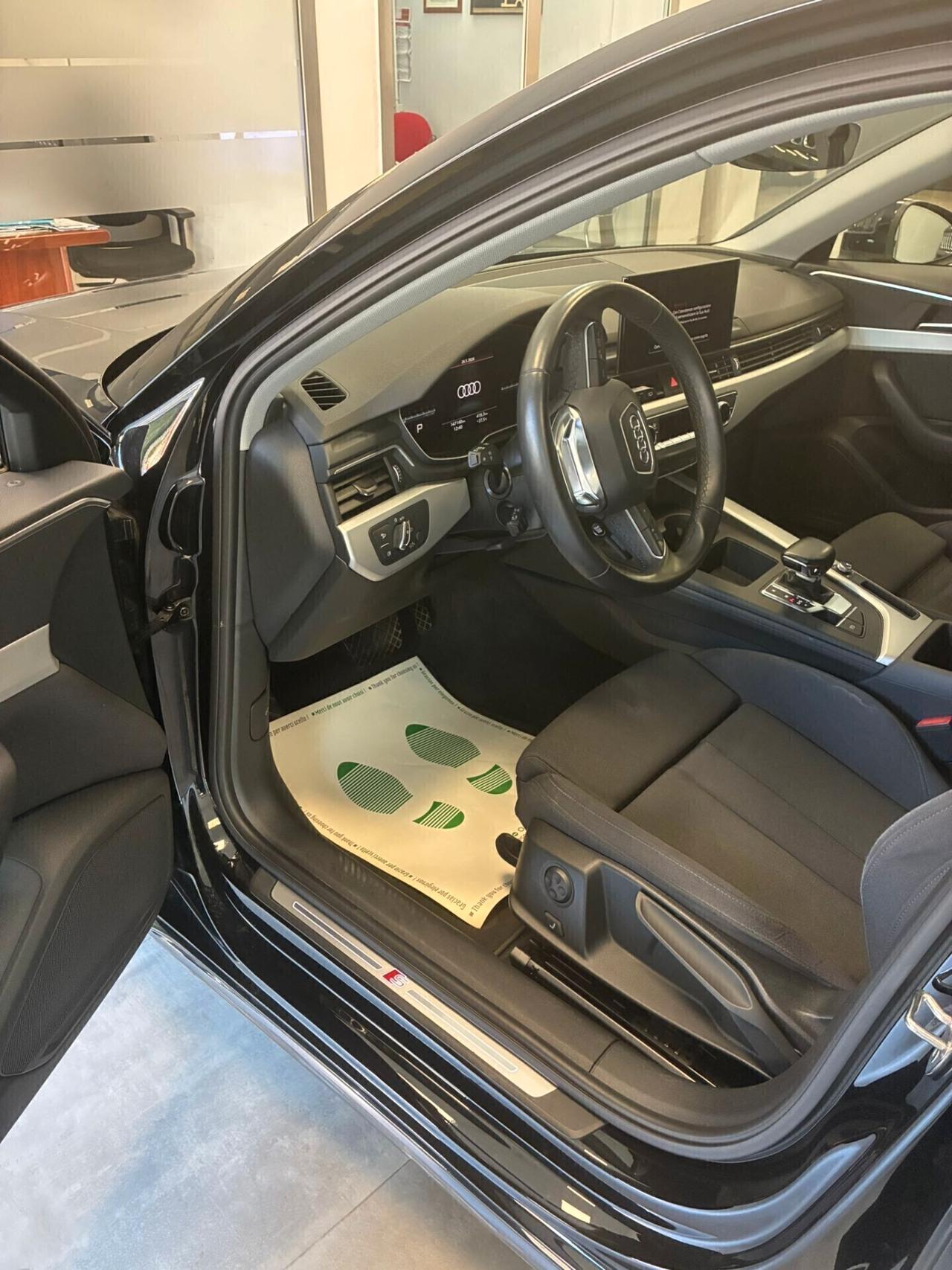 Audi A4 Avant 35 TDI/163 CV S tronic S line