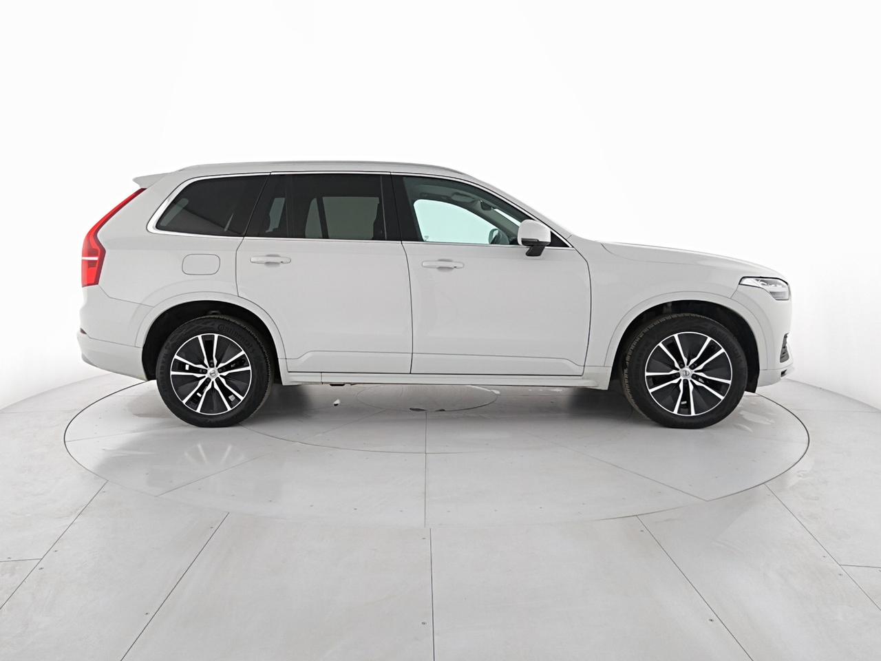 Volvo XC90 2.0 b5 Momentum Pro awd
