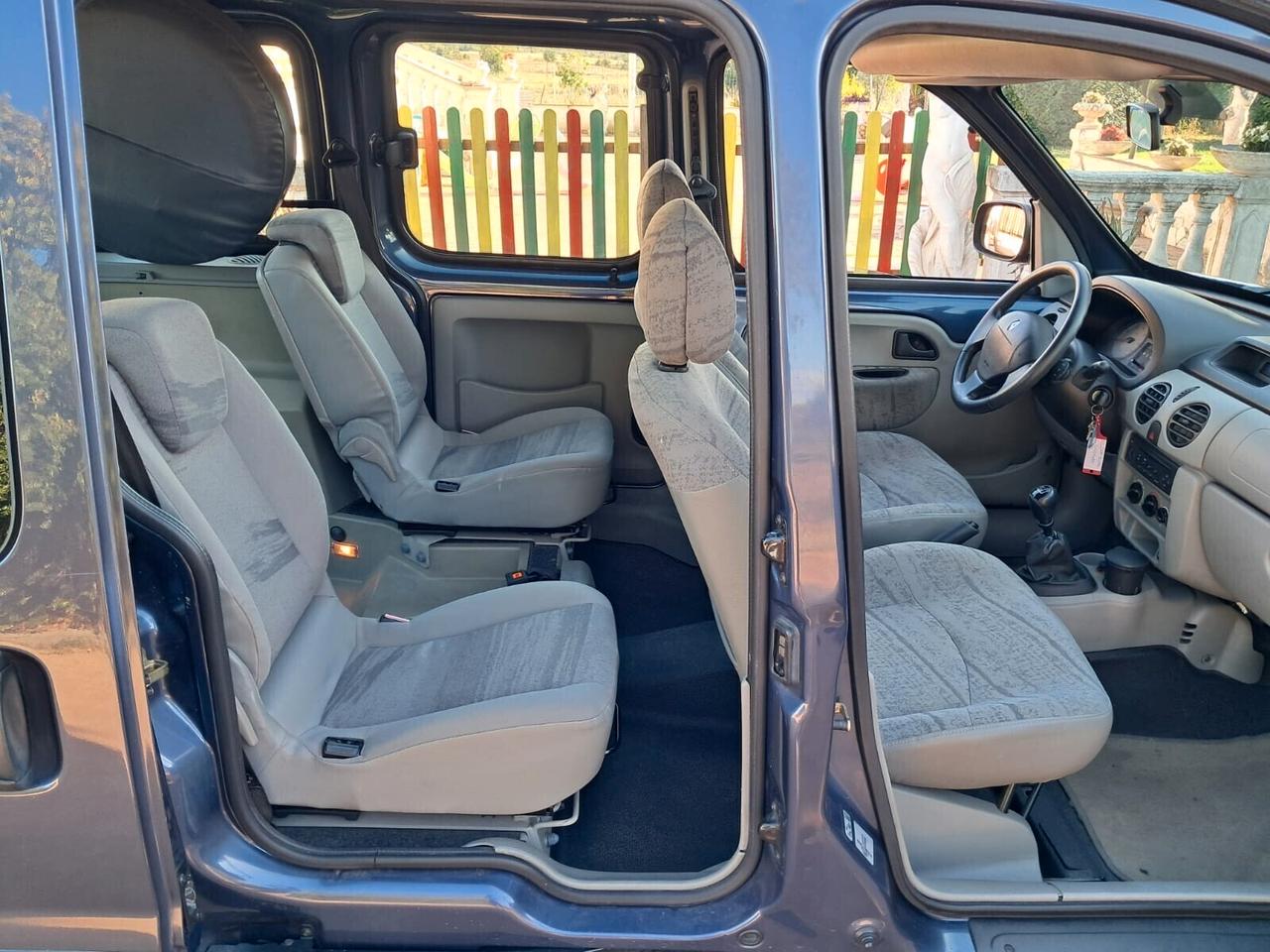 Renault Kangoo TRASPORTO DISABILI PIANALE RIBASSATO UNIPRO