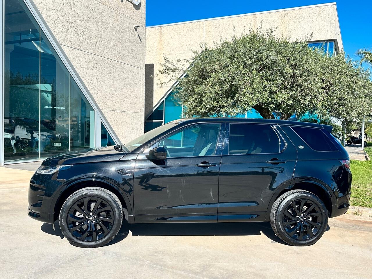 Land Rover Discovery Sport 2.0d Dynamic SE offerta T-Stock prezzo imperdibile