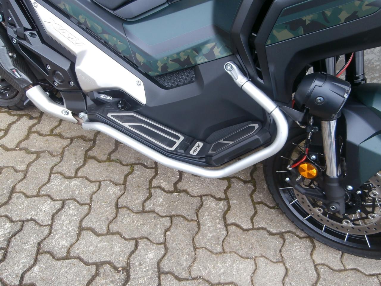 Honda X-ADV 750 (2018 - 20) 2020 passaggio incluso.