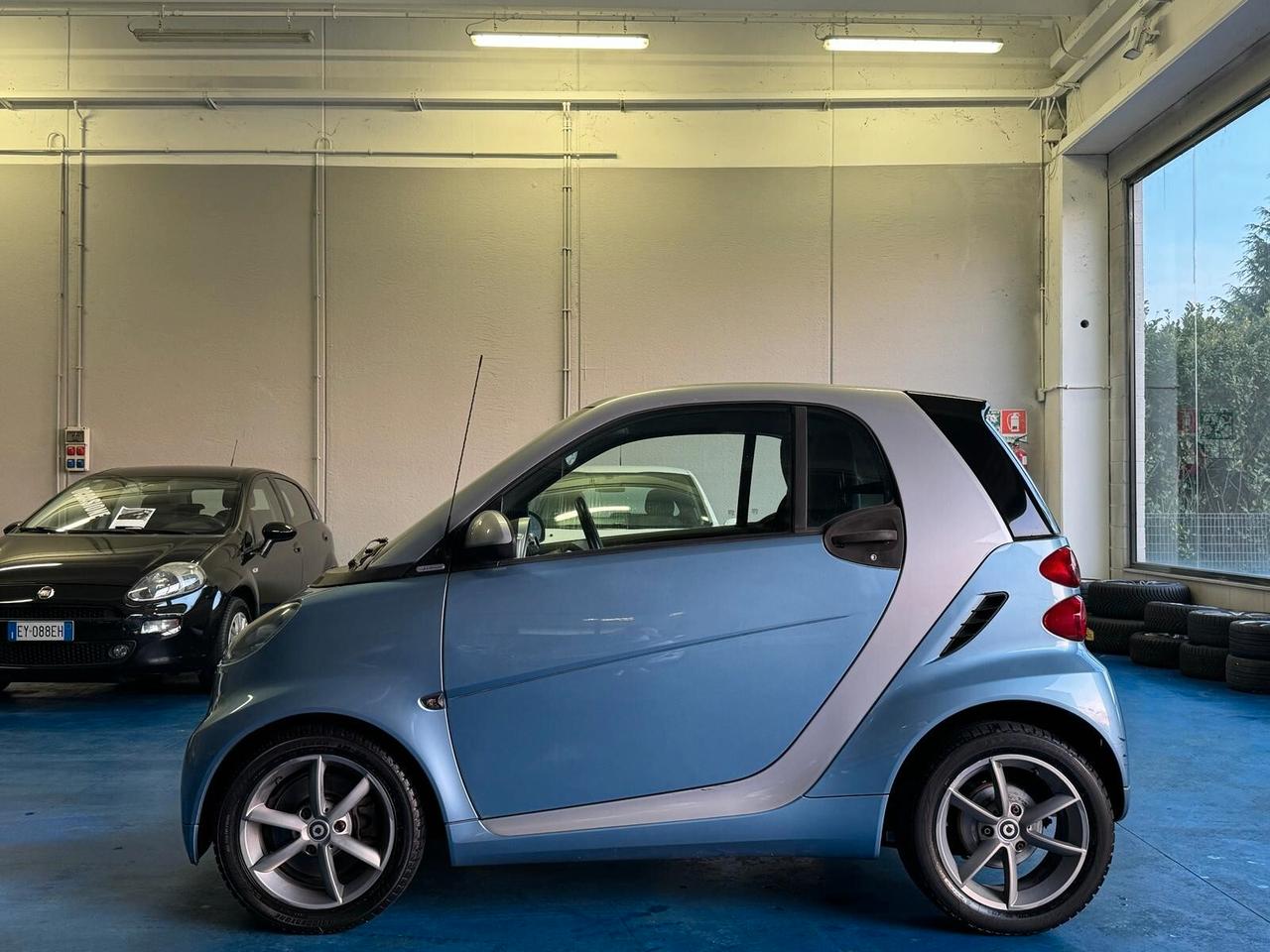 Smart ForTwo 1000 52 kW coupé pure