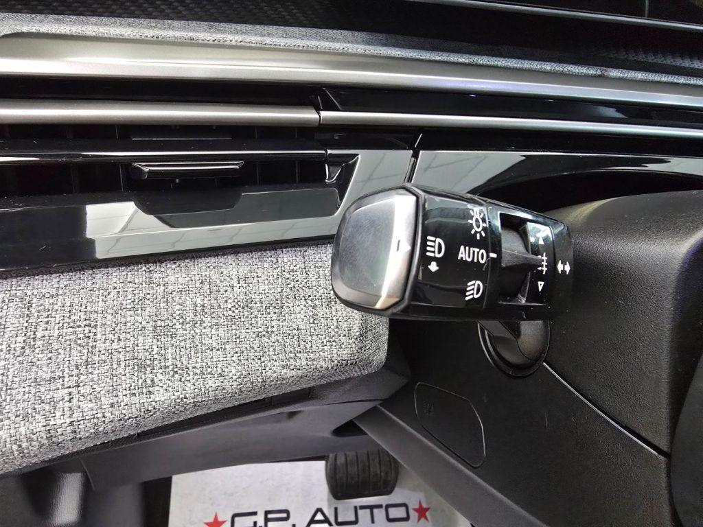 Peugeot 3008 Hybrid 145CV e-DCS6 Allure