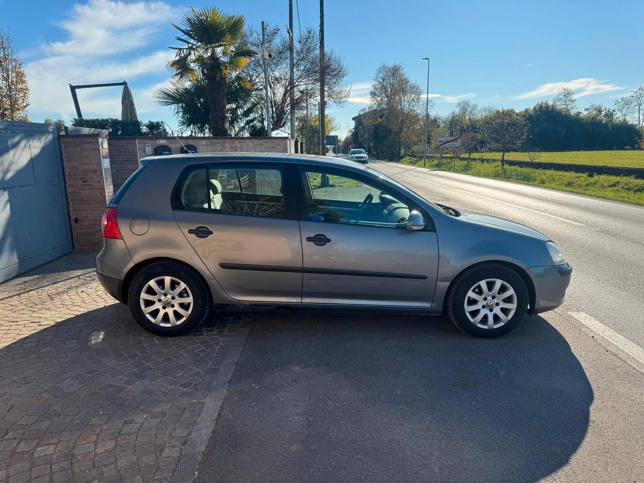 Volkswagen Golf 2.0 TDI DPF 4mot. 5p. GT Sport