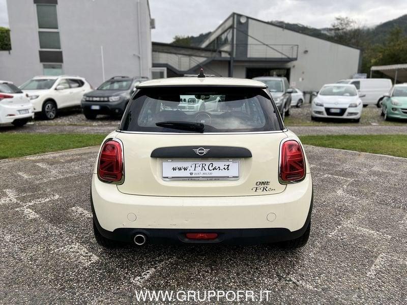 MINI Mini (F56) 1.5 One 75 CV Baker Street