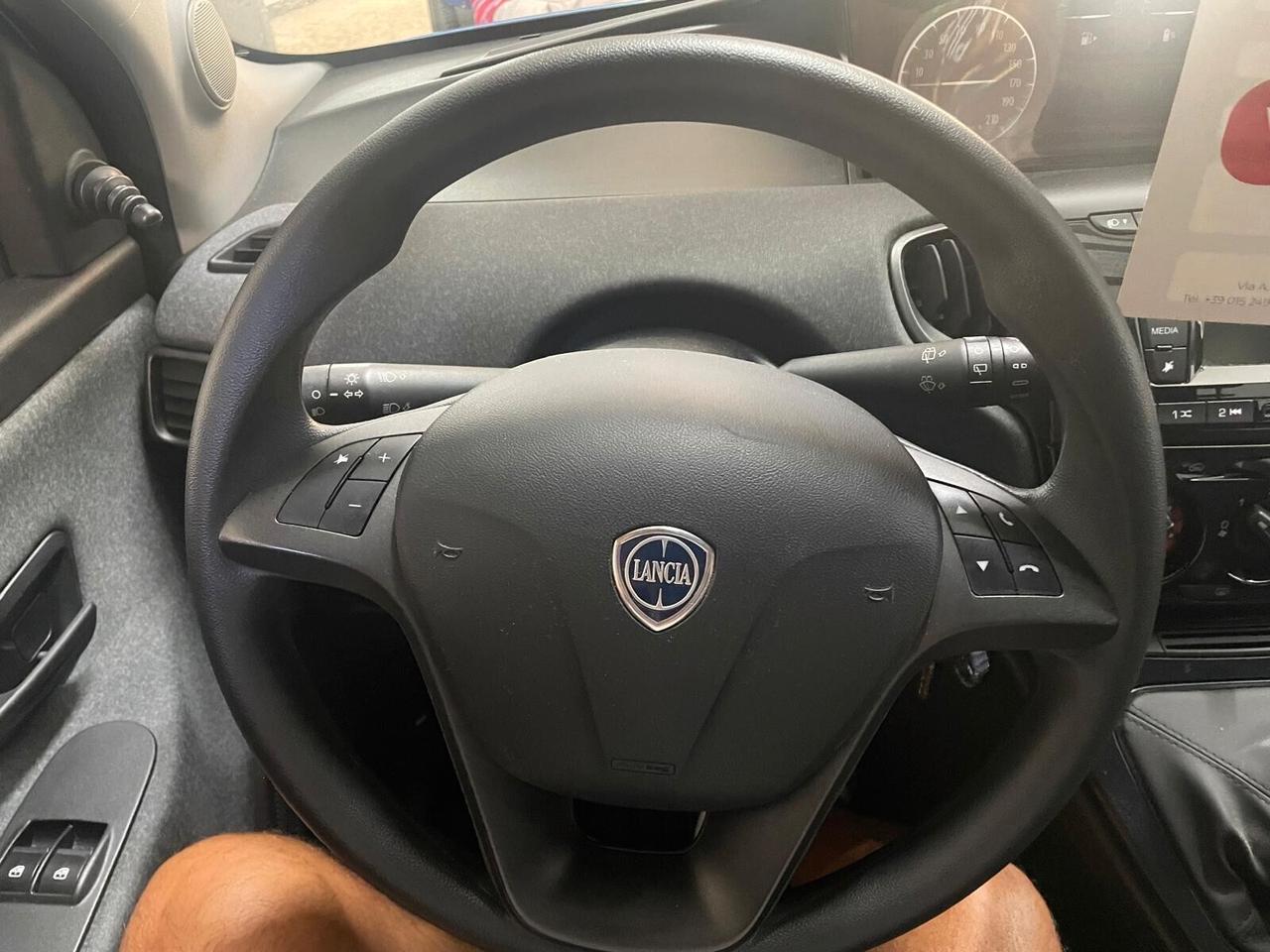 Lancia Ypsilon 1.0 FireFly 5 porte S&S Hybrid UnYca