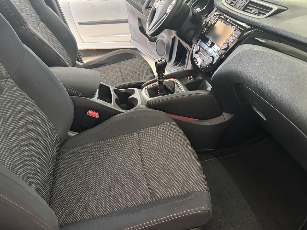 Nissan QASHAI 1.6 DCi N-Tech Tetto-Navigatore