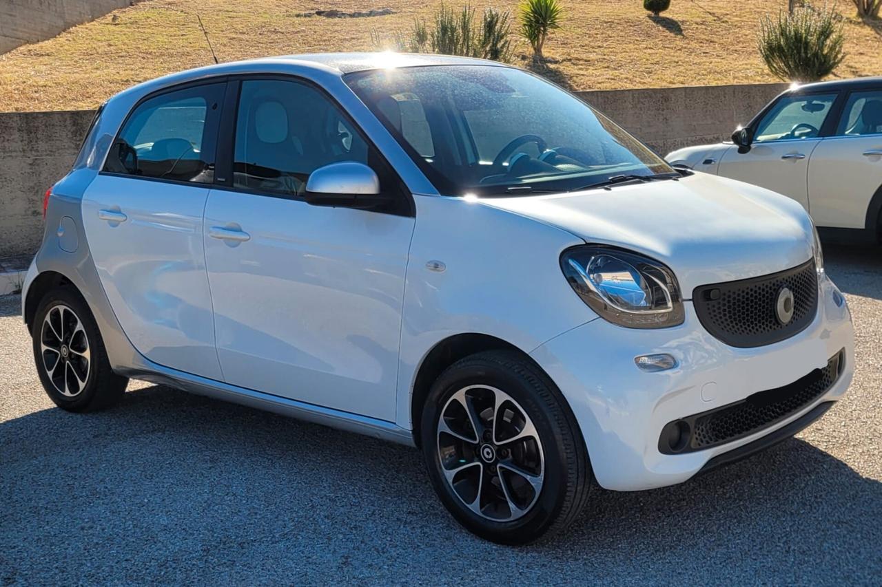 Smart ForFour 70 1.0 Passion