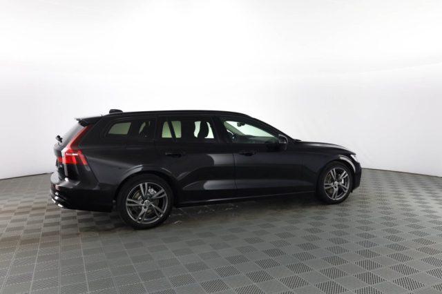 VOLVO V60 V60 B4 (d) automatico Plus Dark