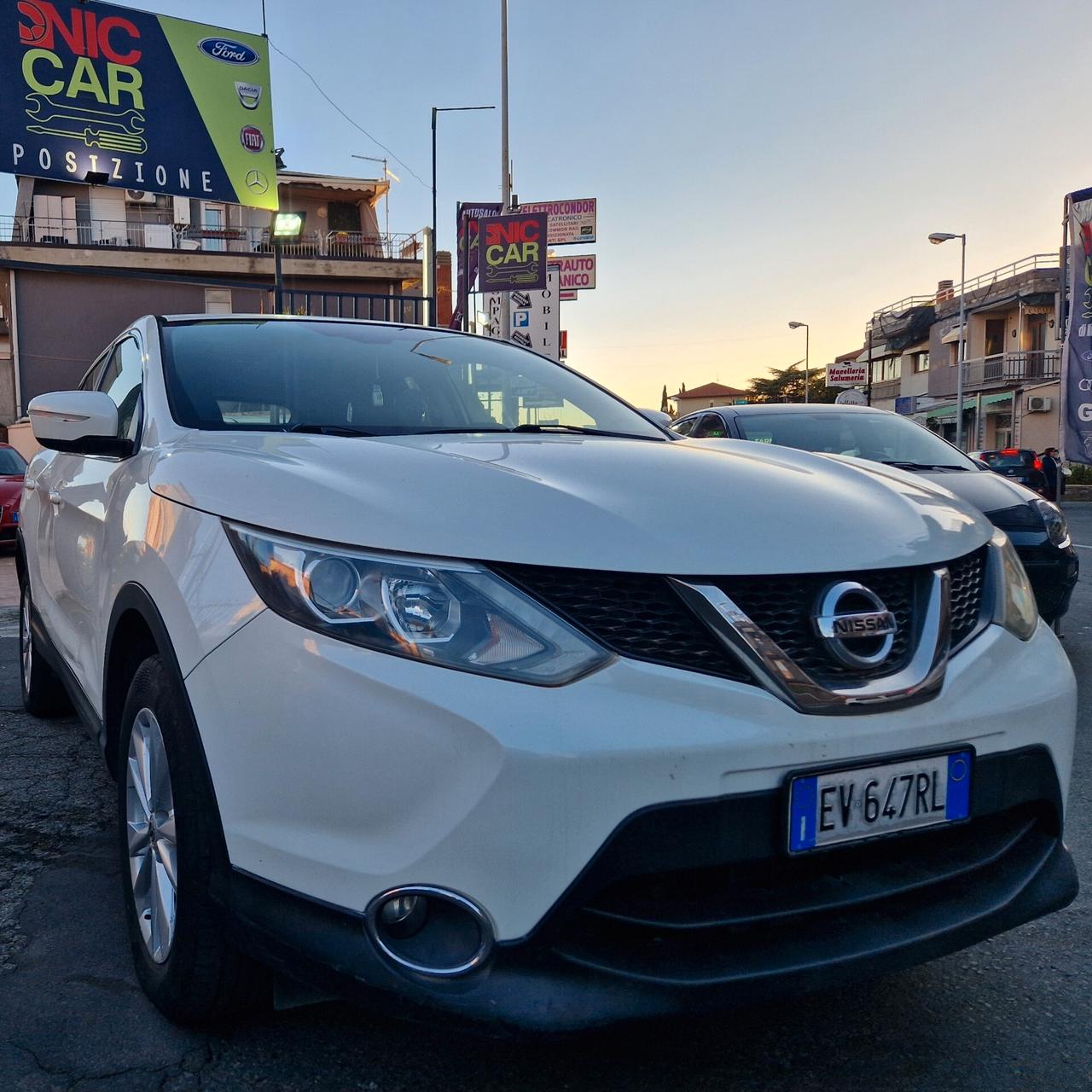 Nissan Qashqai 1.5 dCi DPF Tekna