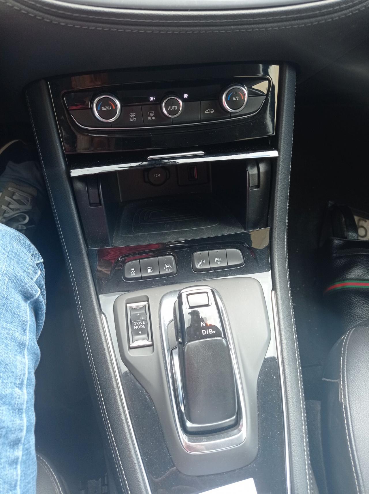 Opel Grandland X 1.6 Hybrid Plug-in aut. AWD Elegance