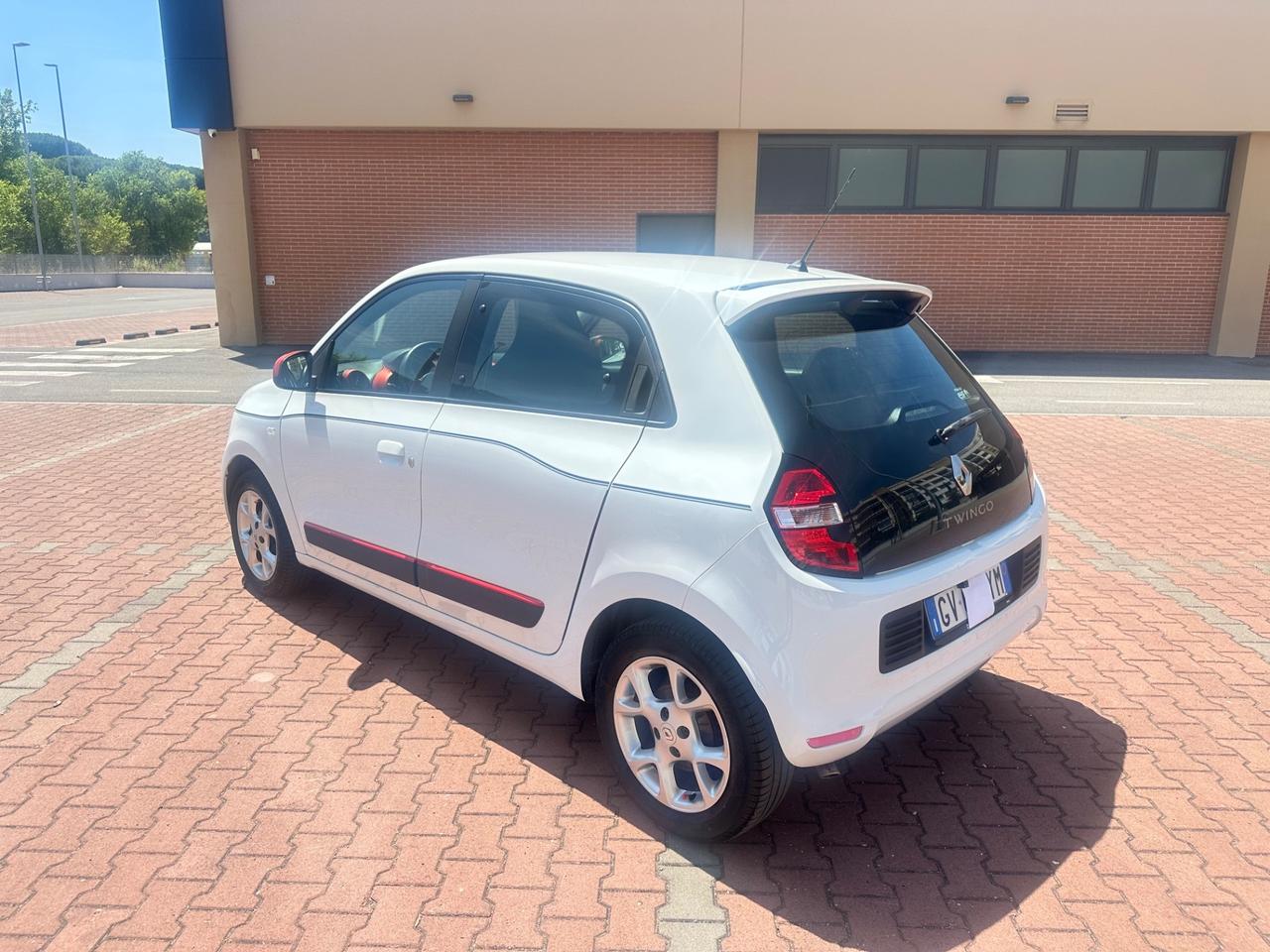 Renault Twingo 1.0 SCe Intens