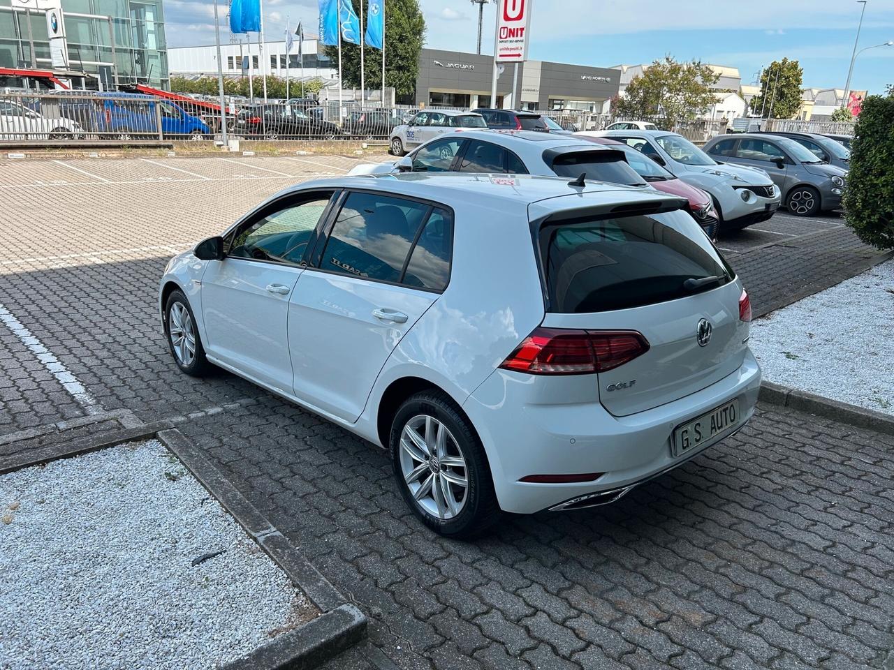 Volkswagen Golf 5p 1.5 tgi Executive 130cv dsg