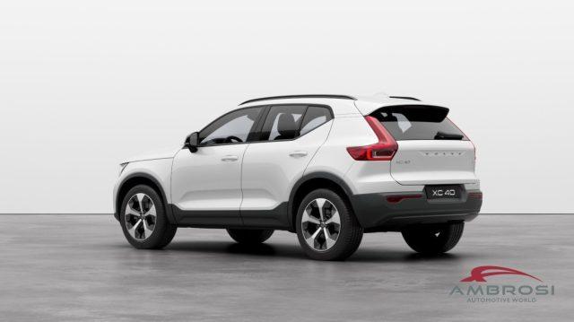 VOLVO XC40 B3 Mild hybrid Benzina Ultra Dark