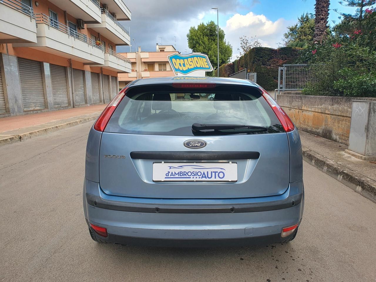 Ford Focus 1.6 TDCi 90CV Adatta a Neopatentati