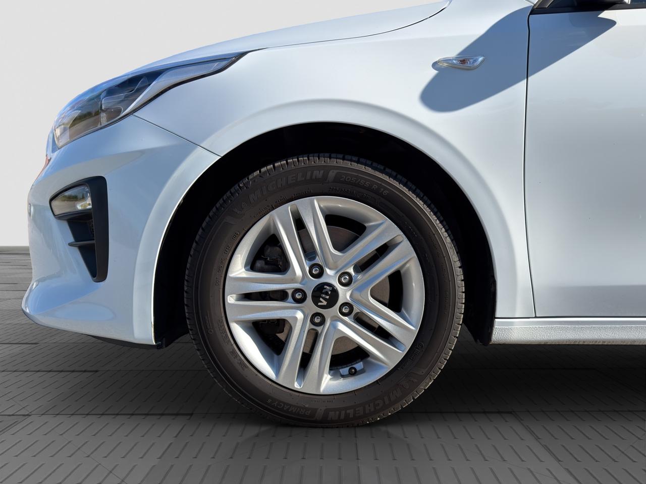 KIA Ceed 1.4 MPi GPL 5p. Urban