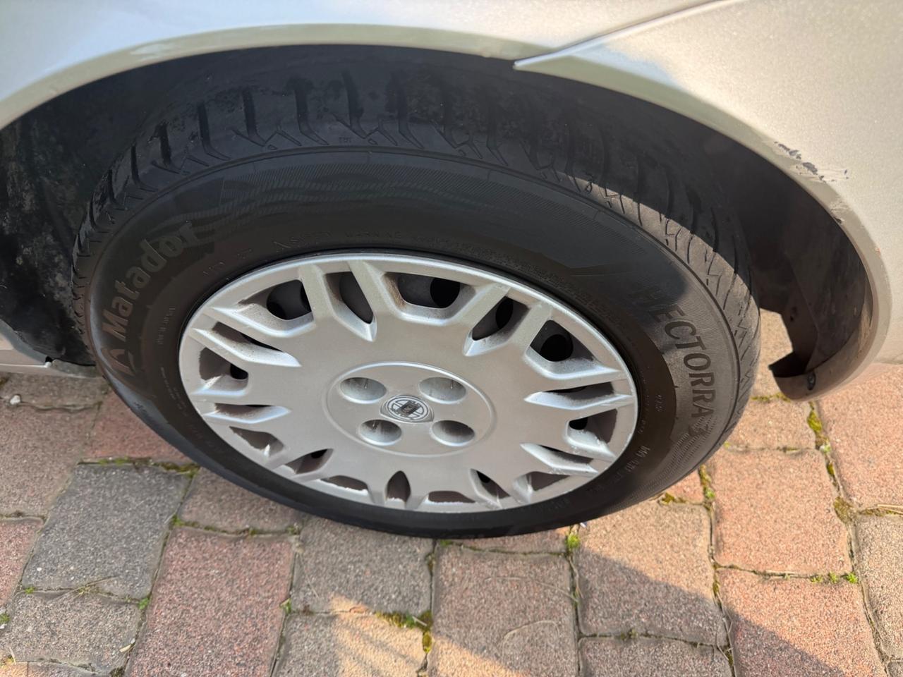 Lancia Ypsilon 2008 METANO 1.2