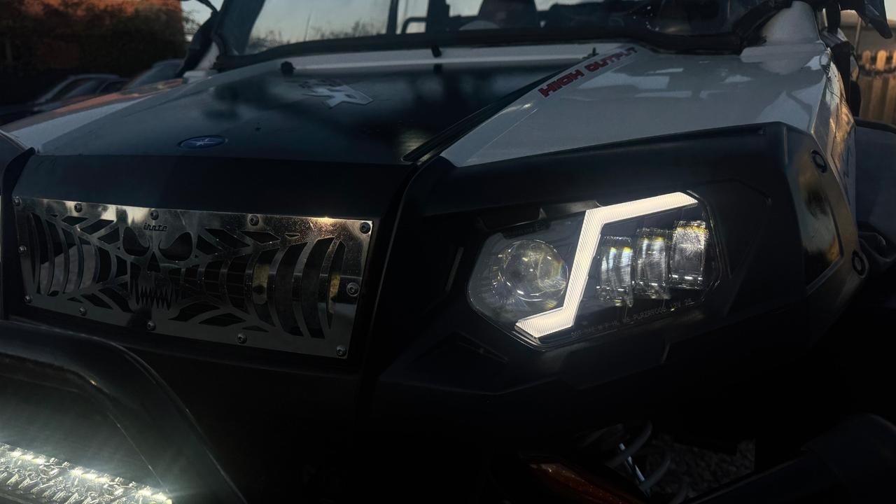 Polaris RZR 800 rally