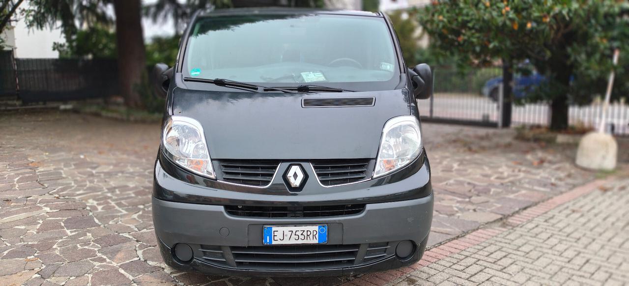 Renault Trafic 2.0 dCi/115 Aut 5 posti-autocarro