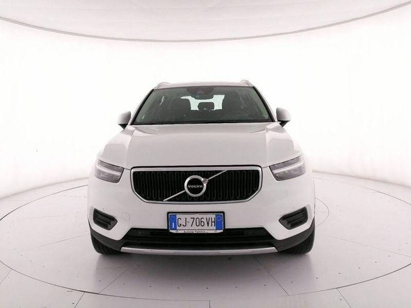 Volvo XC40 1.5 t2 Momentum auto my21