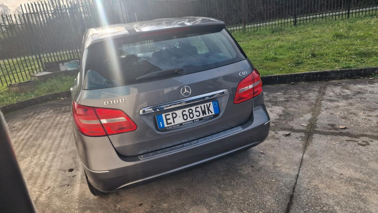 Mercedes-benz B 180 CDI BlueEFFICIENCY Premium