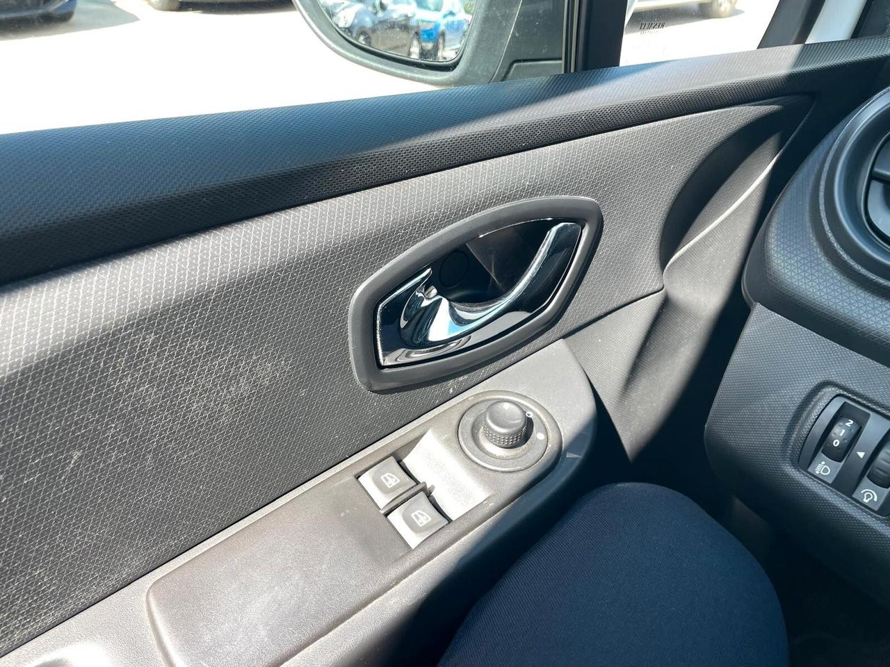 Renault Clio 1.2 75CV 5 porte Live
