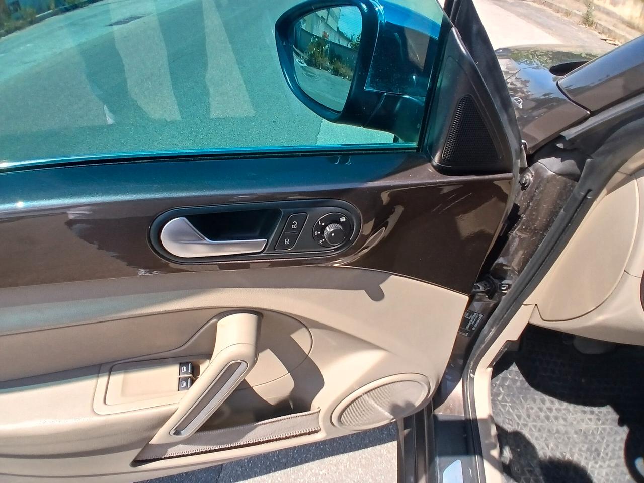 Volkswagen Maggiolino 1.6 TDI Design