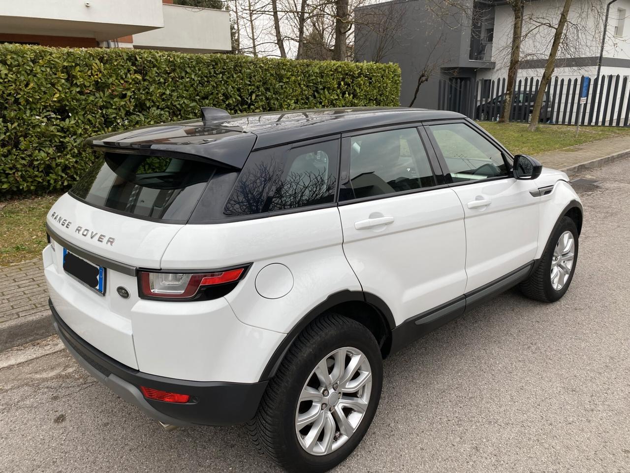 Land Rover Range Evoque 2.0 TD4 150 CV 5p. Pure