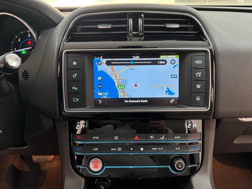 Jaguar F-Pace 2.0 D 180 CV AWD