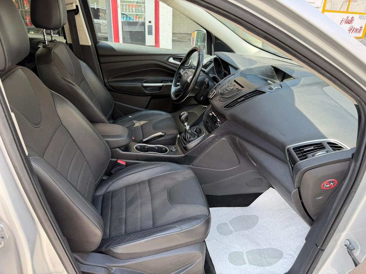 Ford Kuga 2.0 TDCI 140 CV Titanium