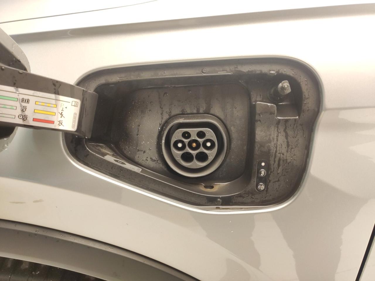 Volkswagen Tiguan 1.4 TSI eHYBRID DSG R-Line