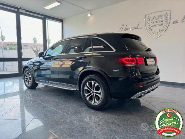 MERCEDES-BENZ GLC 200 d 4Matic Sport Pedane Fari