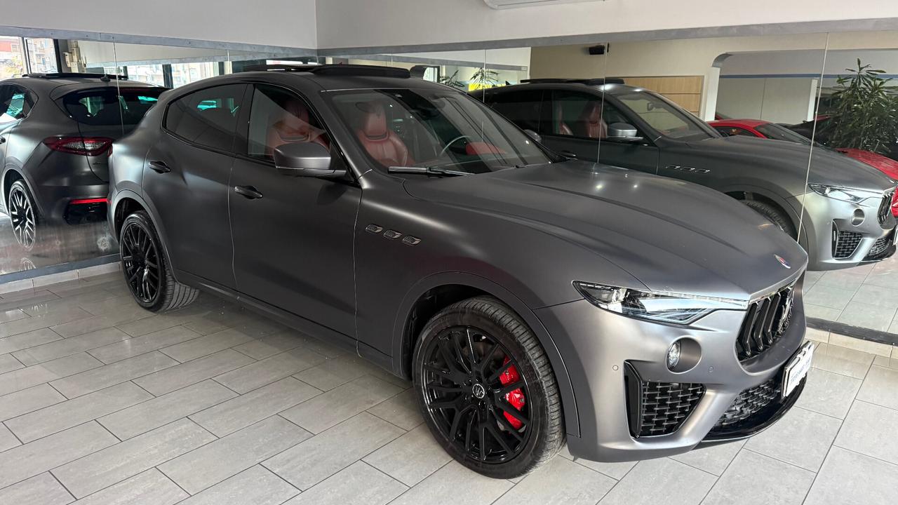 Maserati Levante V6 Diesel AWD Gransport tetto